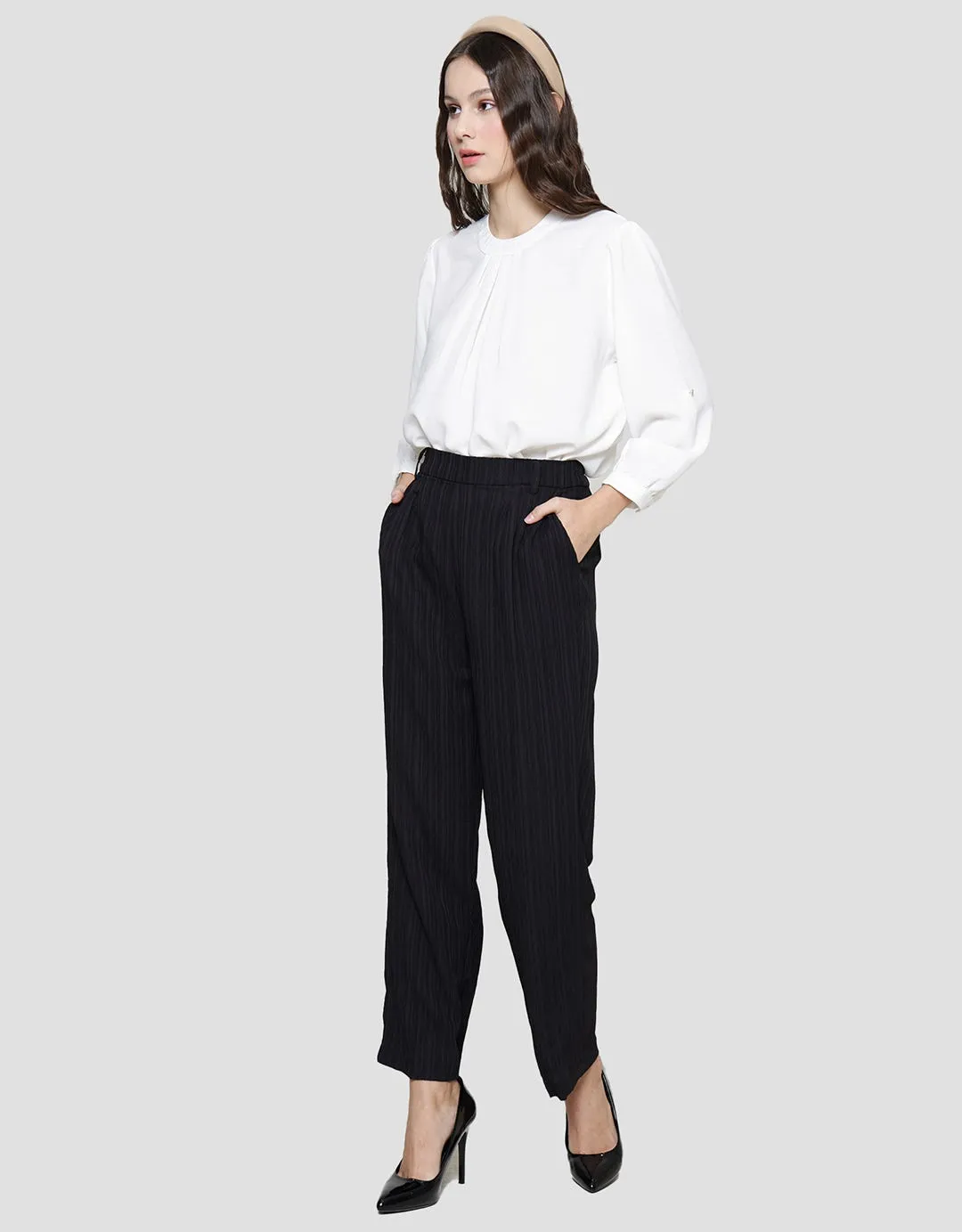 Anyday Celana Panjang Texture Solid Color Wanita