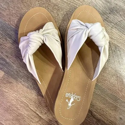 Corkys "Sea La Vie" Sandal in Ivory
