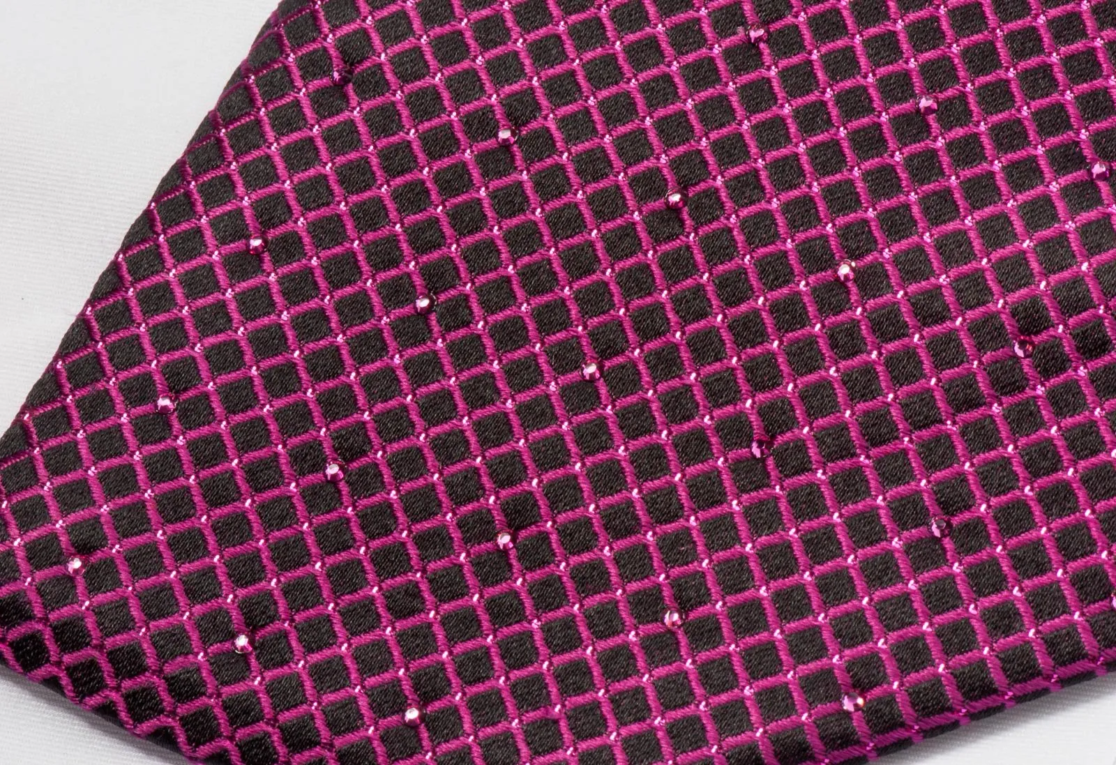 Daks Men's Woven Silk Rhinestone Tie Purple Wire Lattice On Black With Purple Sparkles