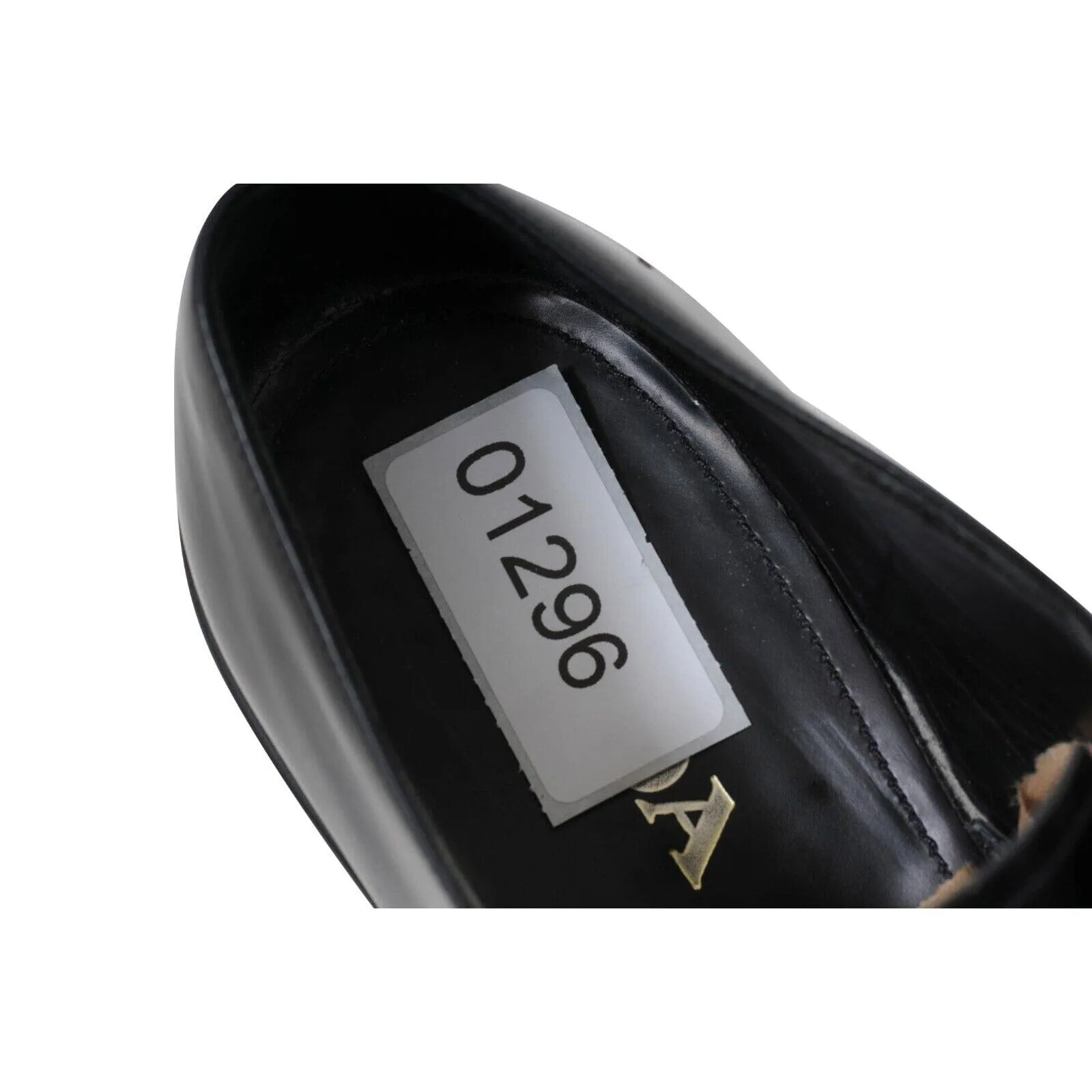 Derby 9.5 UK8.5 Black Leather Chunky Platform Rubber Sole Casual Shoe
