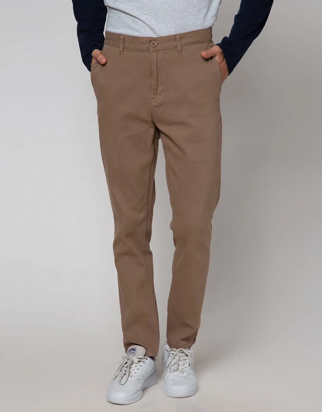 Details Celana Chinos Stretch Pria
