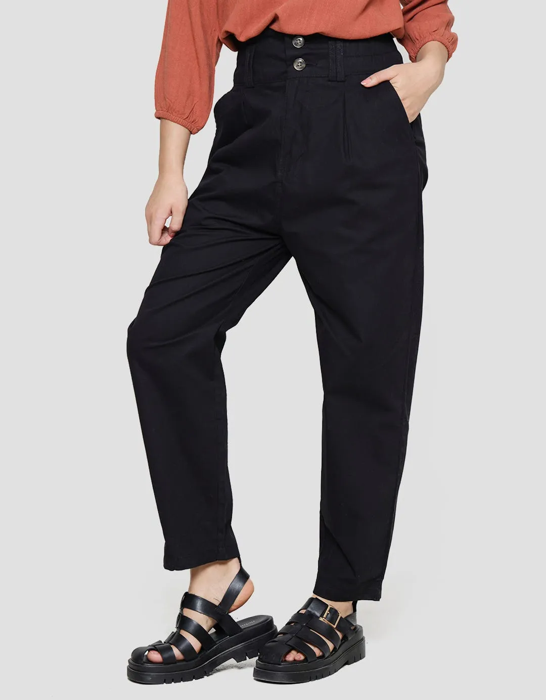 Details Celana Panjang High Waist Fit Paper Bag Wanita