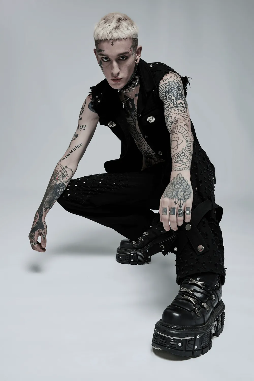 Edgy Punk Sleeveless Twill Vest with Metal Accents