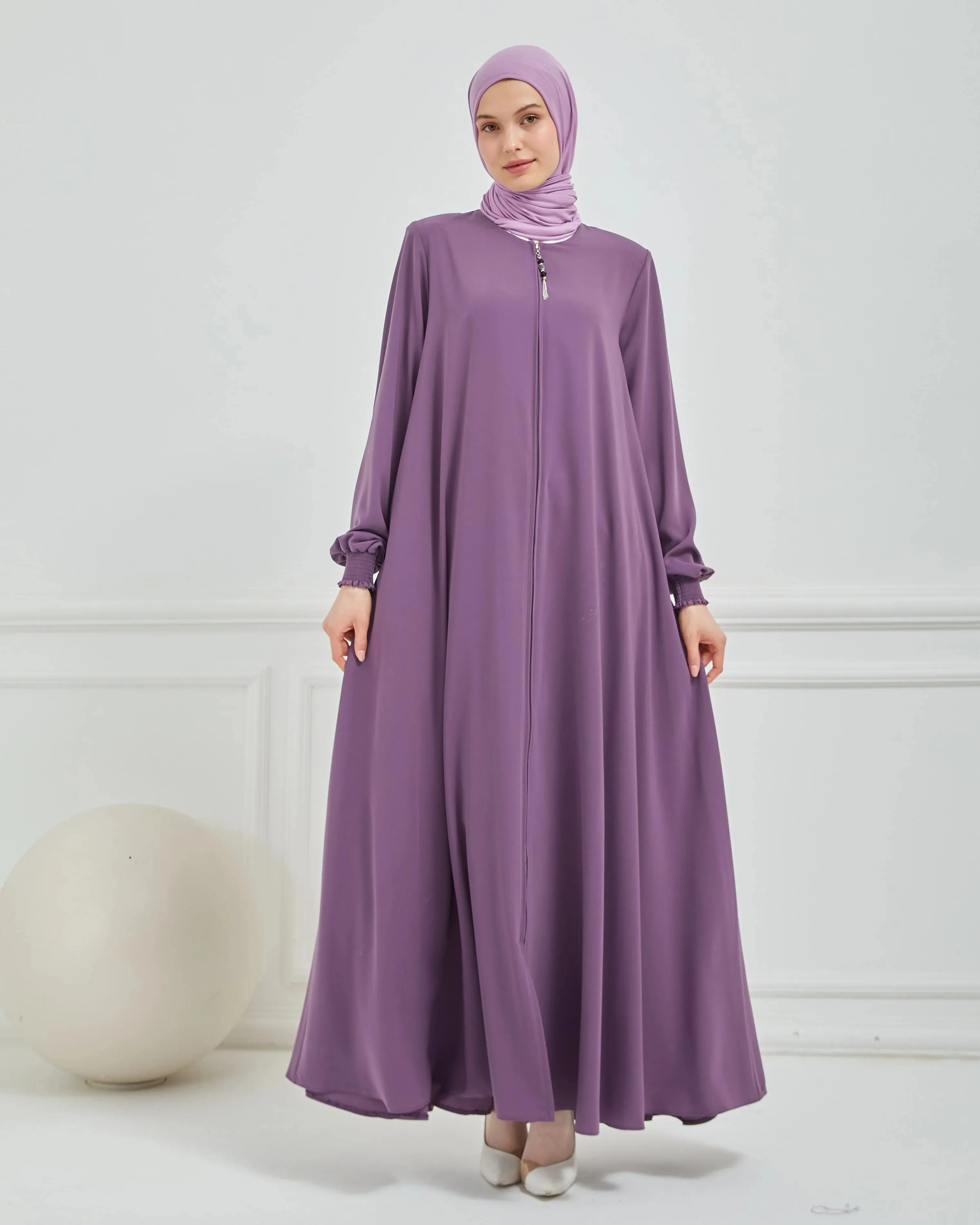 Madiha Abaya