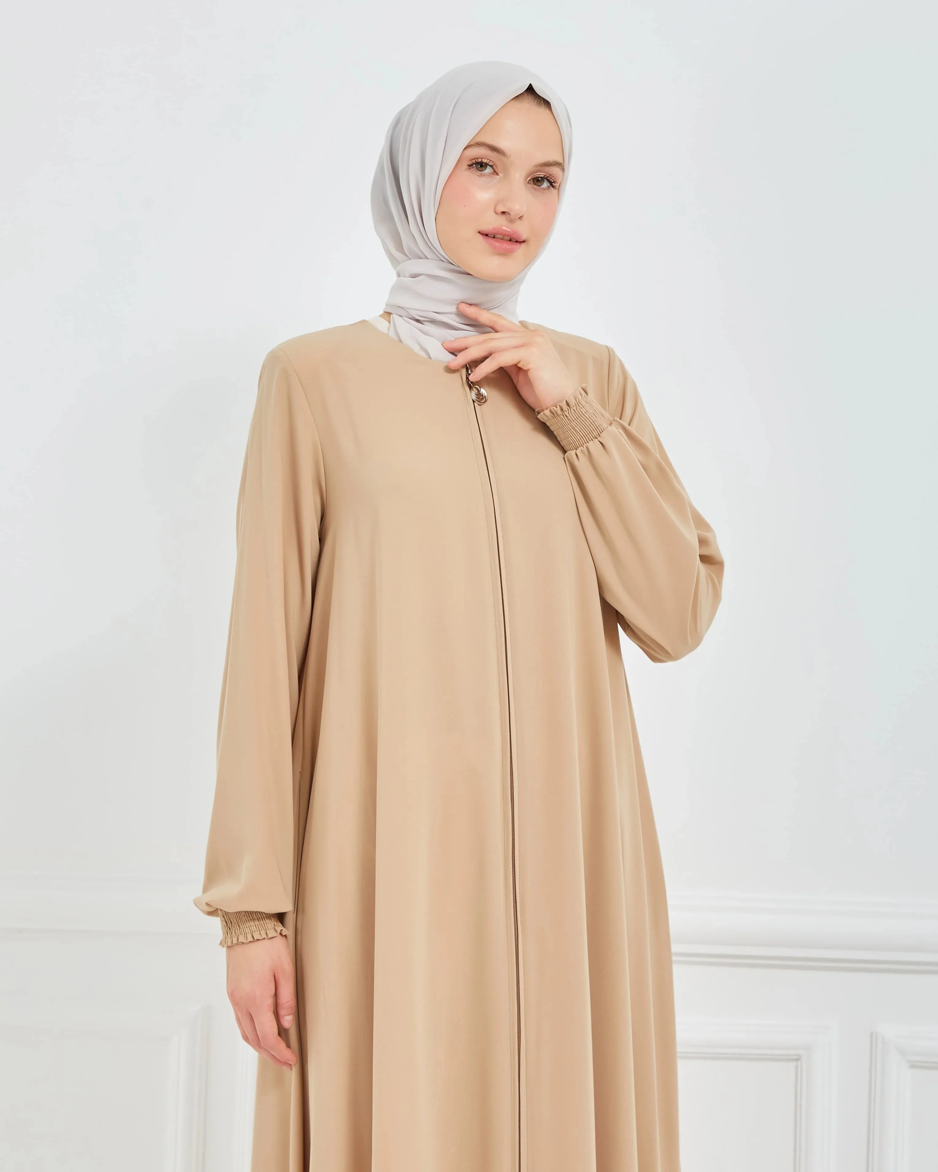 Madiha Abaya