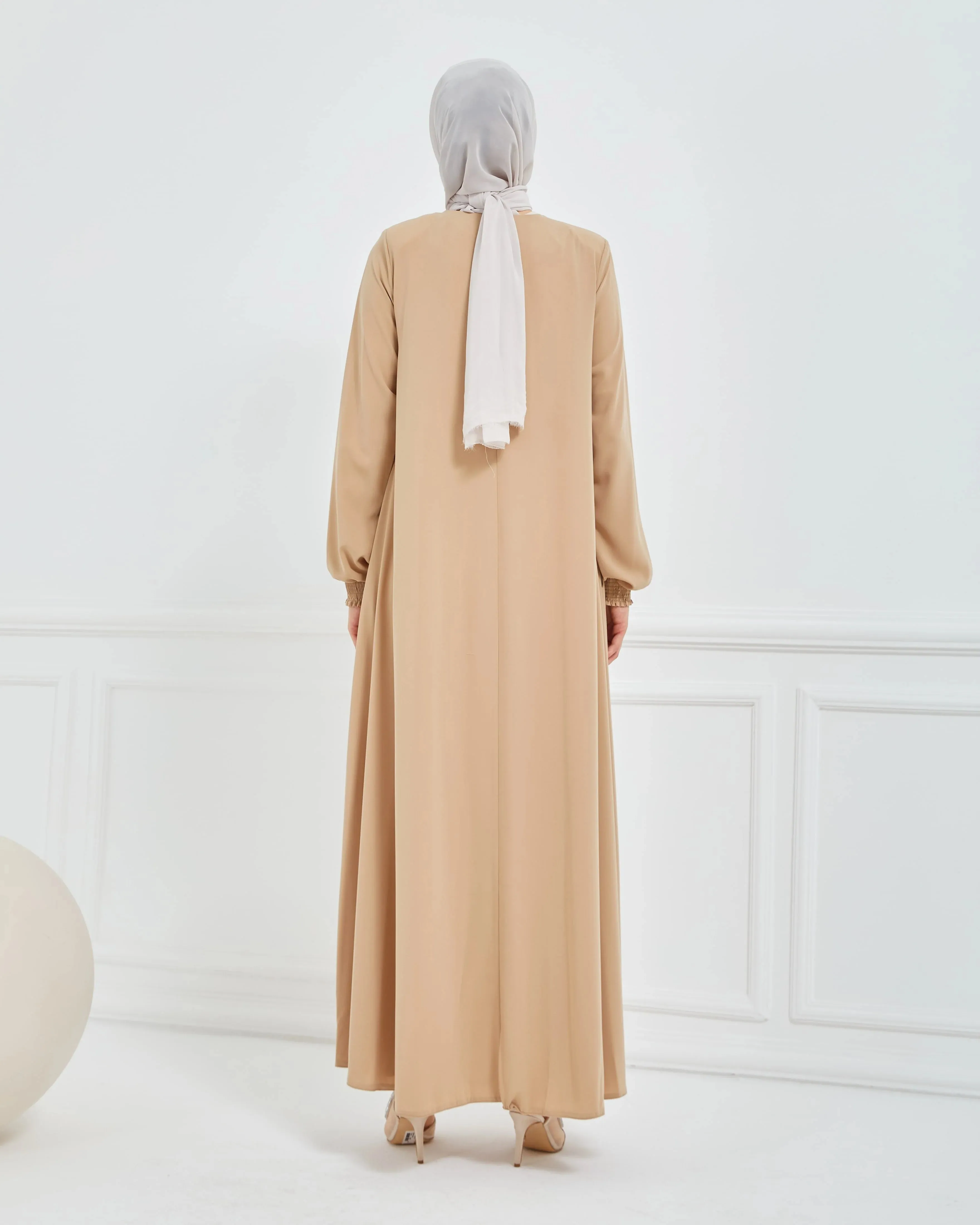 Madiha Abaya