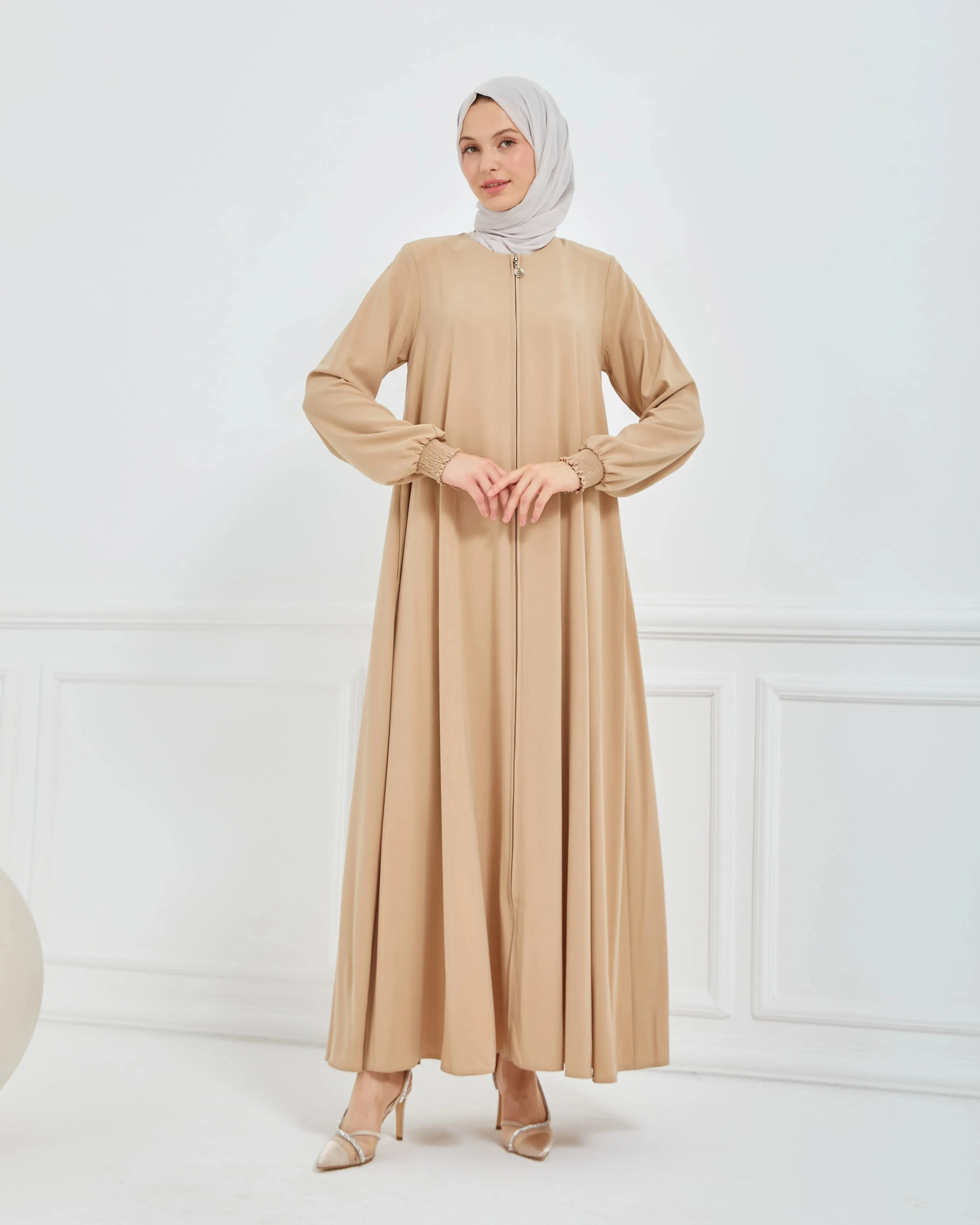 Madiha Abaya