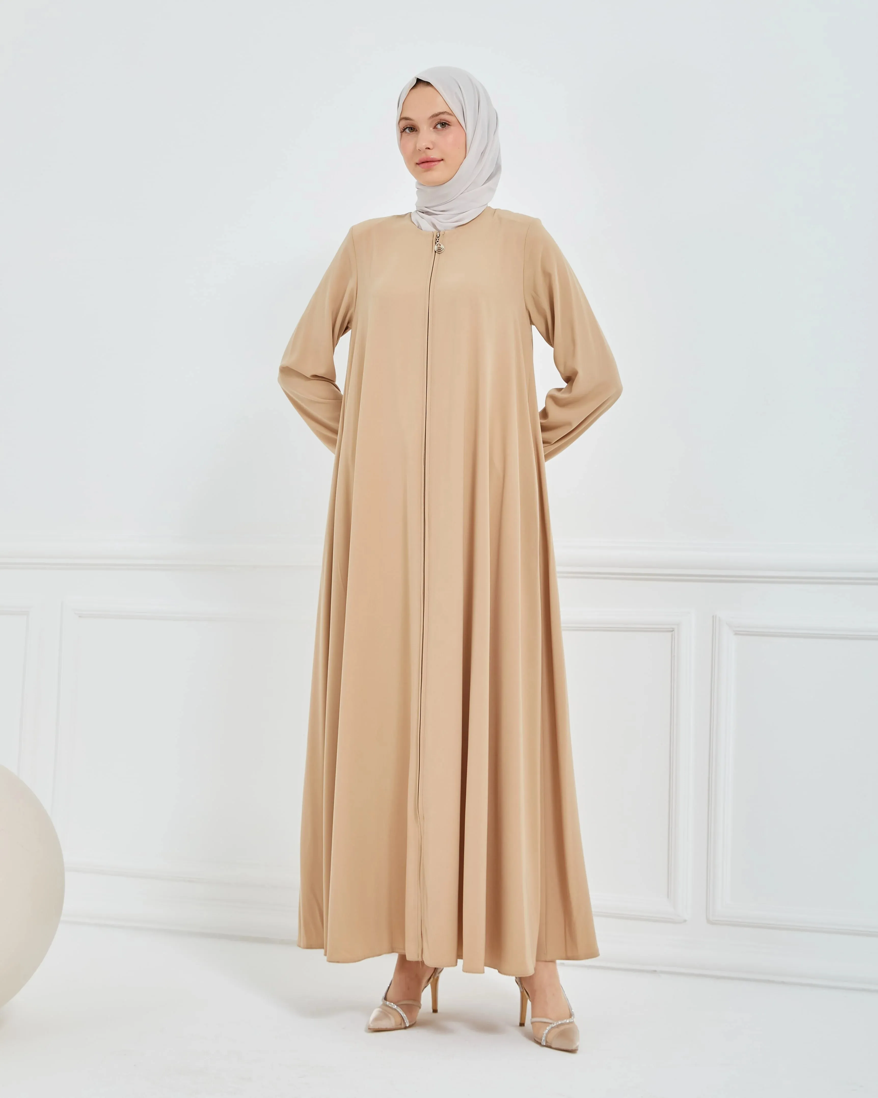 Madiha Abaya