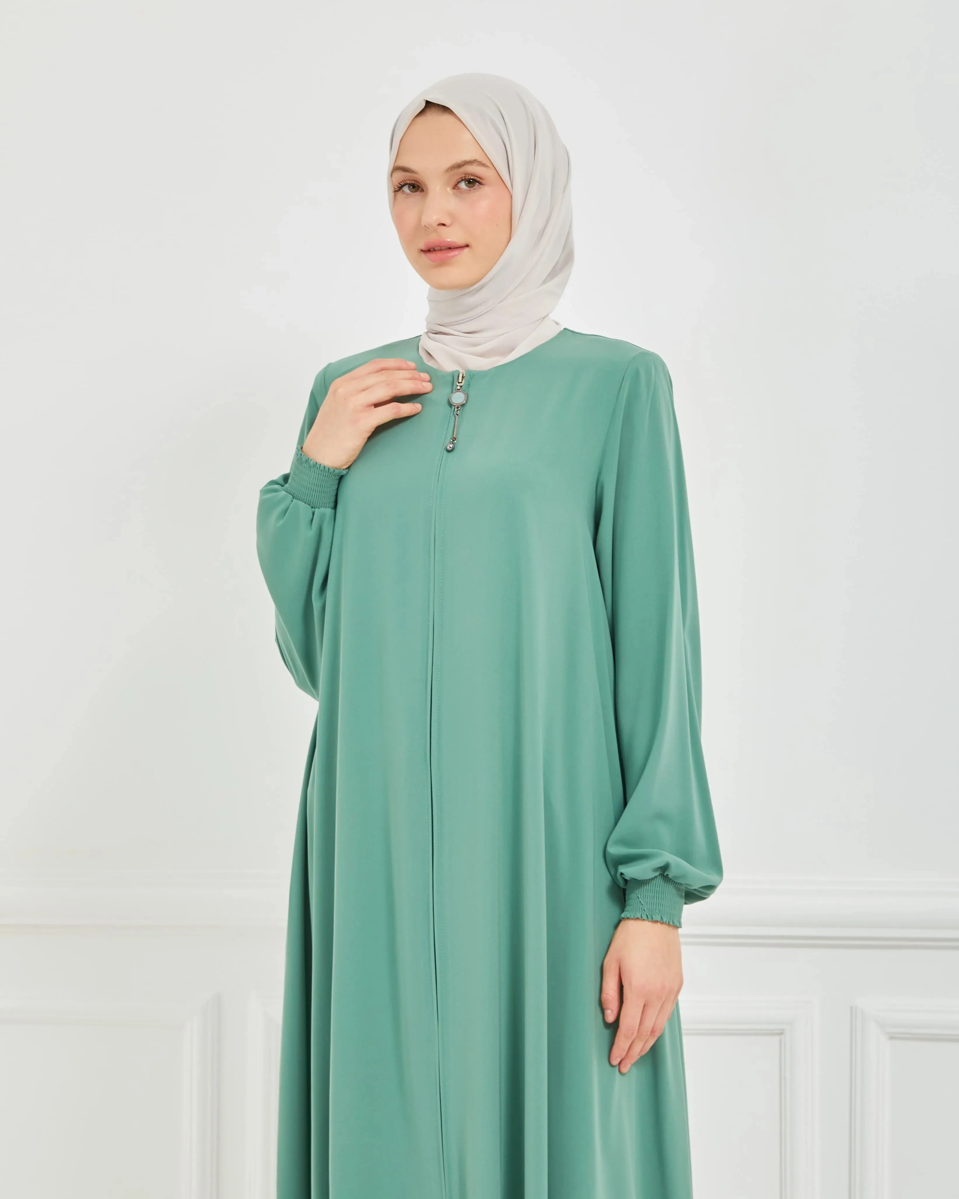 Madiha Abaya