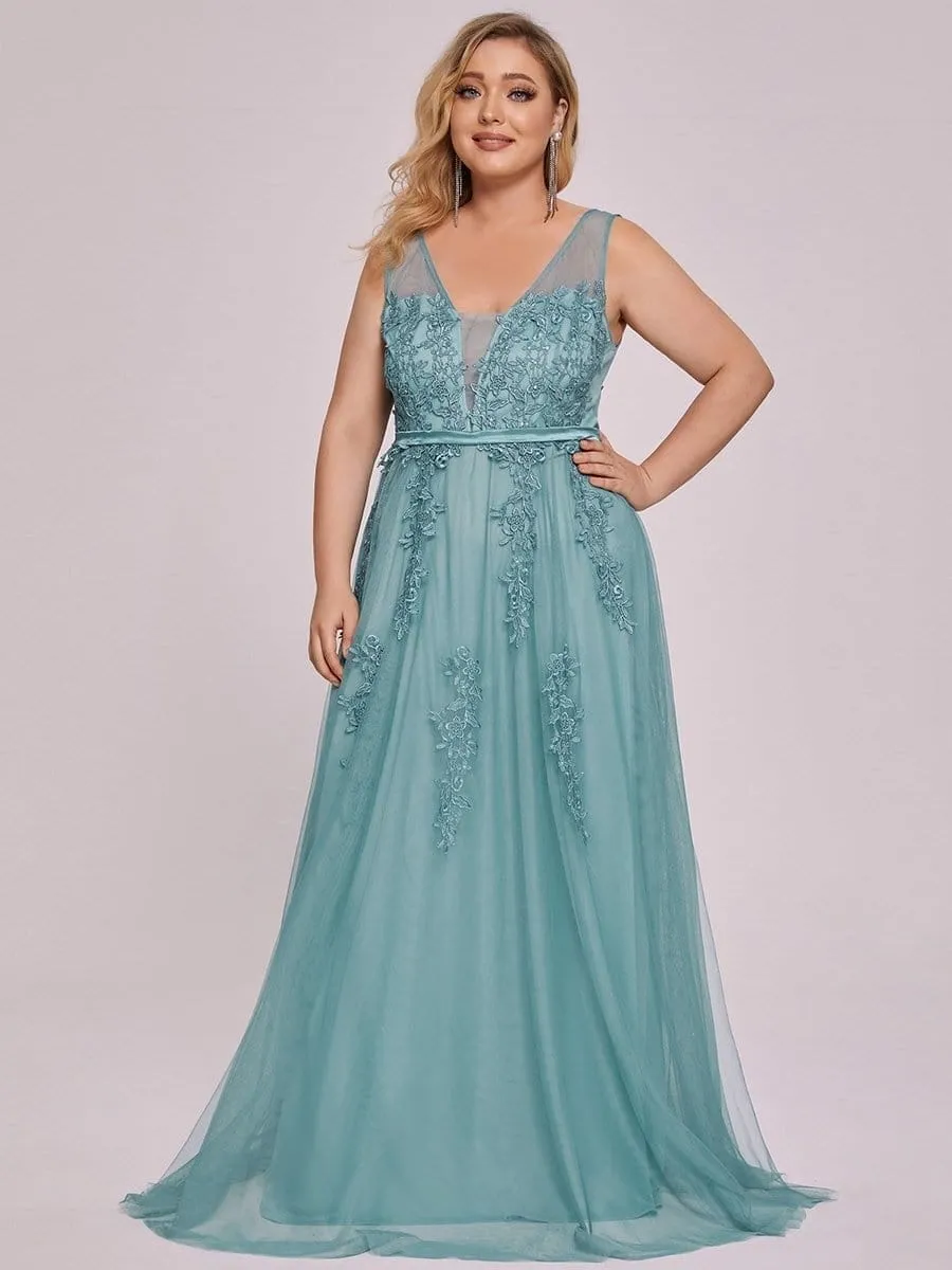 Plus Size Elegant Sleeveless Applique Flowy Tulle Evening Dress