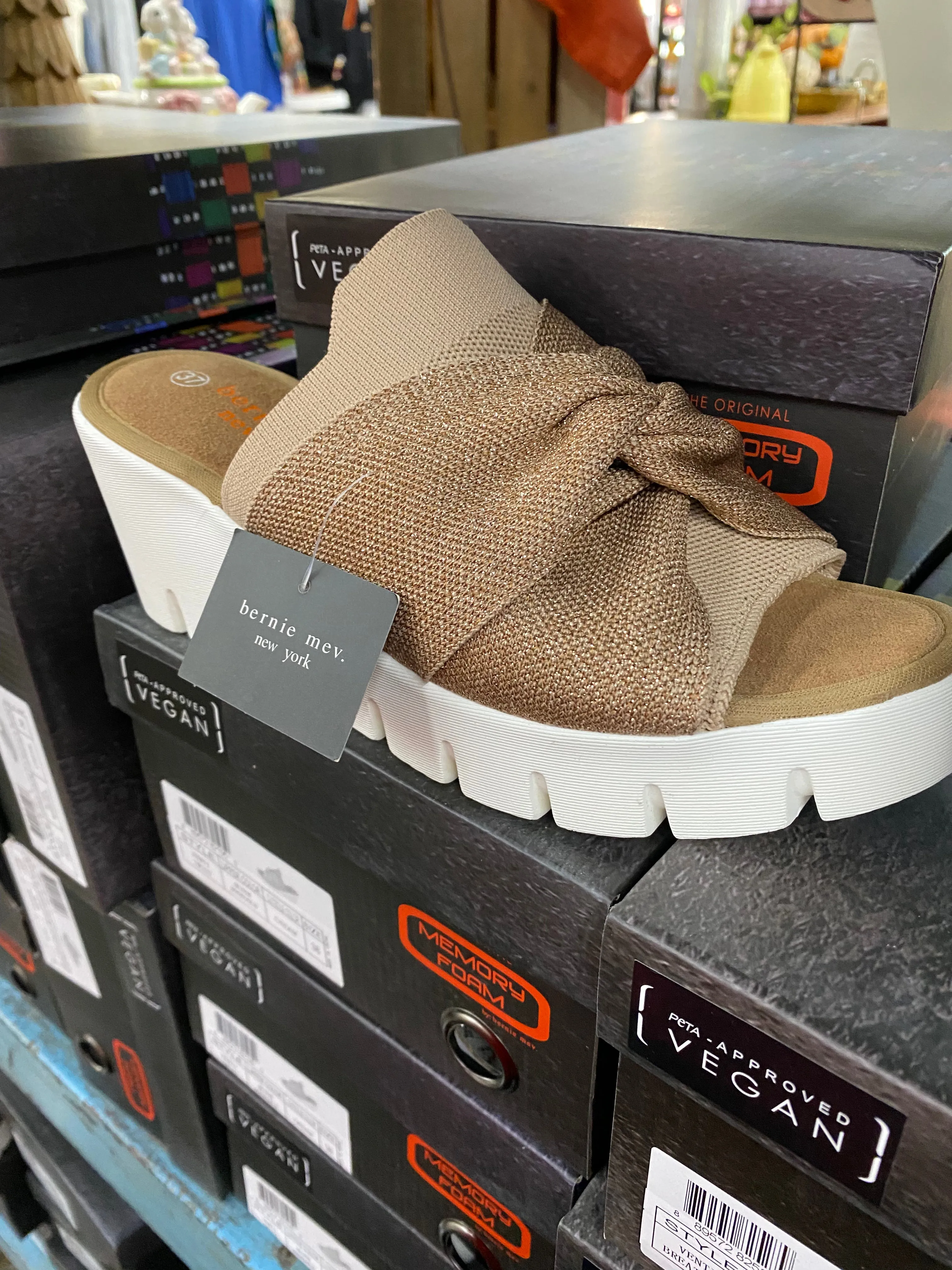Venti Twist Rose Gold Wedge