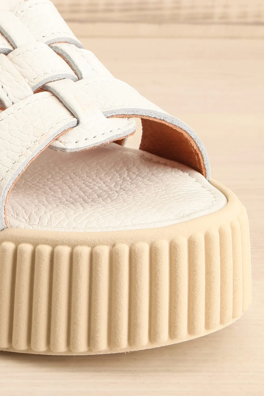 Xhabe | White Platform Fisherman Sandals